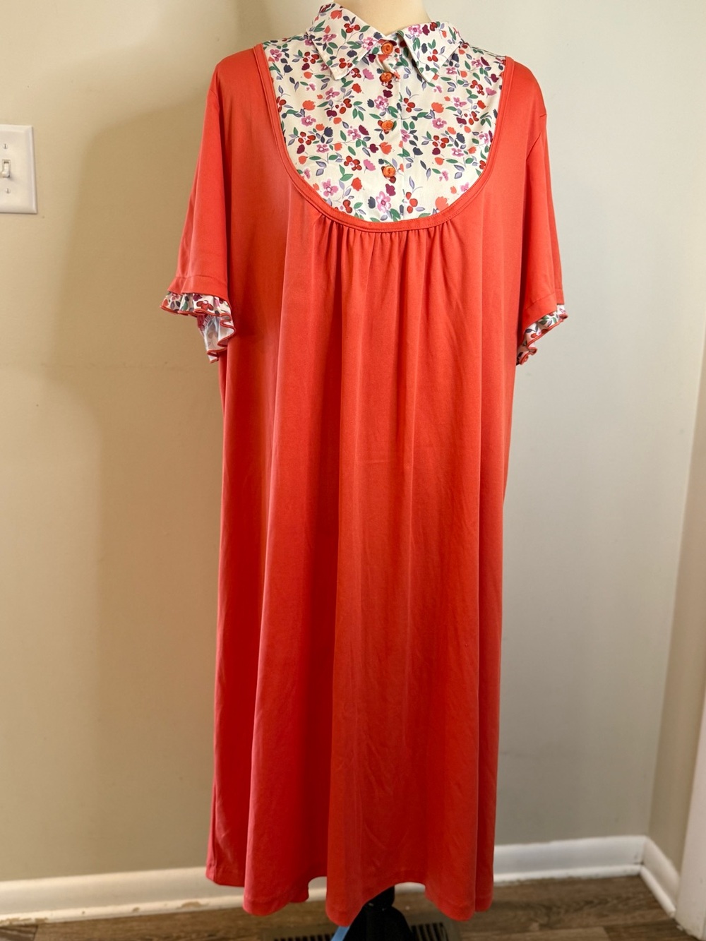 Only Necessities vintage floral nightgown house coat SZ 2X/3X